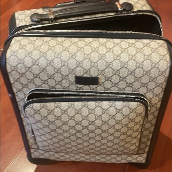 Gucci suitcase Trolley luggage - Picture 2 of 5